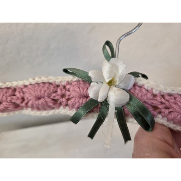 Vintage Handmade Granny Crocheted Wooden Hangers Pink and Blue Lot of 3 - Picture 13 of 16